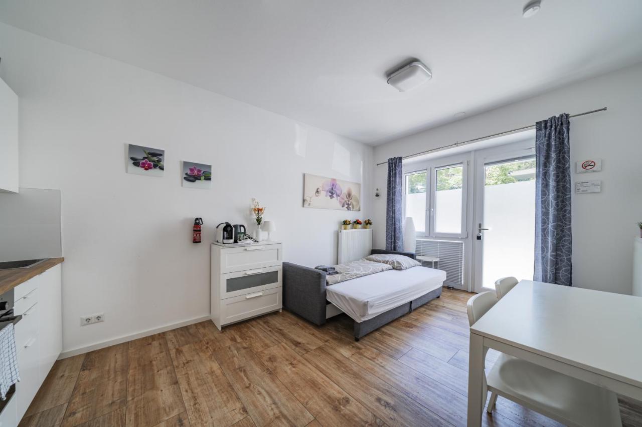 Modernes Appartement Nahe U-Bahn Und Schoenbrunn Vienna Luaran gambar